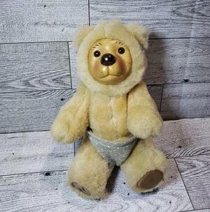 Vtg 1990 Robert Raikes "Lisa Marie" Nursery Bear Wooden Face Applause